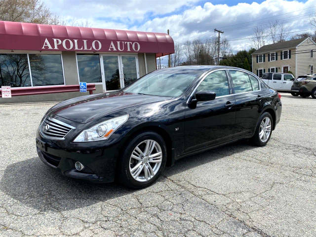 2015 Infiniti Q40  AWD photo